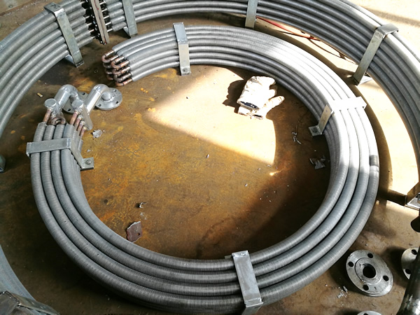 春陽 - 坦水電站油冷卻器-上導(dǎo)、下導(dǎo)